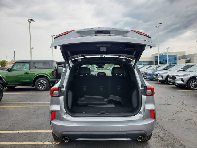 Used 2023 Ford Escape ST-Line w/ Tech Pack #1 AWD/4WD image 26