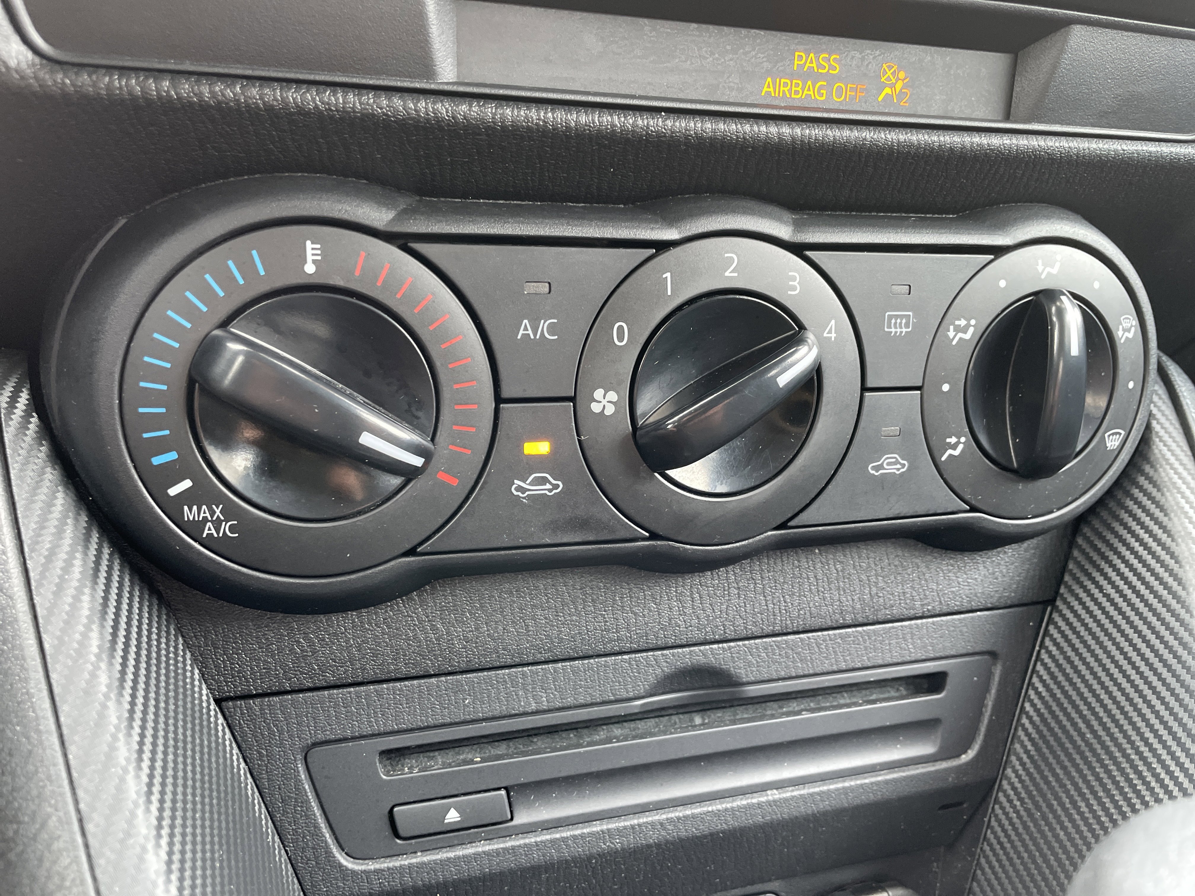 Used 2016 MAZDA CX-3 Sport image 36