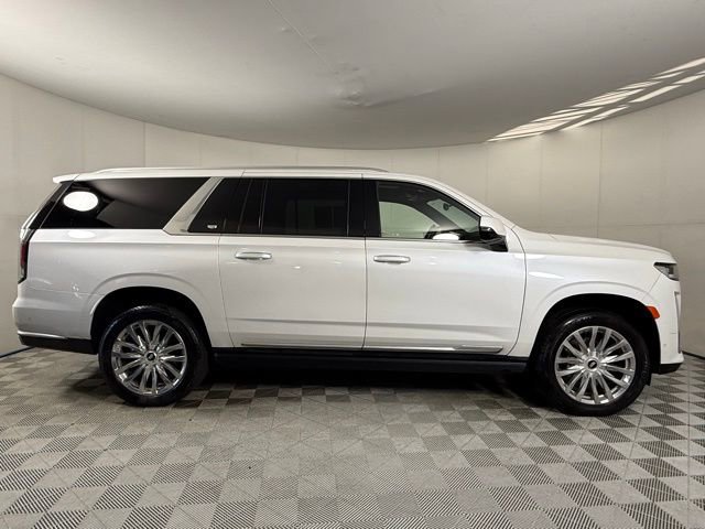 Used 2024 Cadillac Escalade ESV Premium Luxury w/ Performance Package image 6