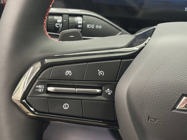 New 2027 Chevrolet Equinox RS w/ Convenience Package III FWD image 22