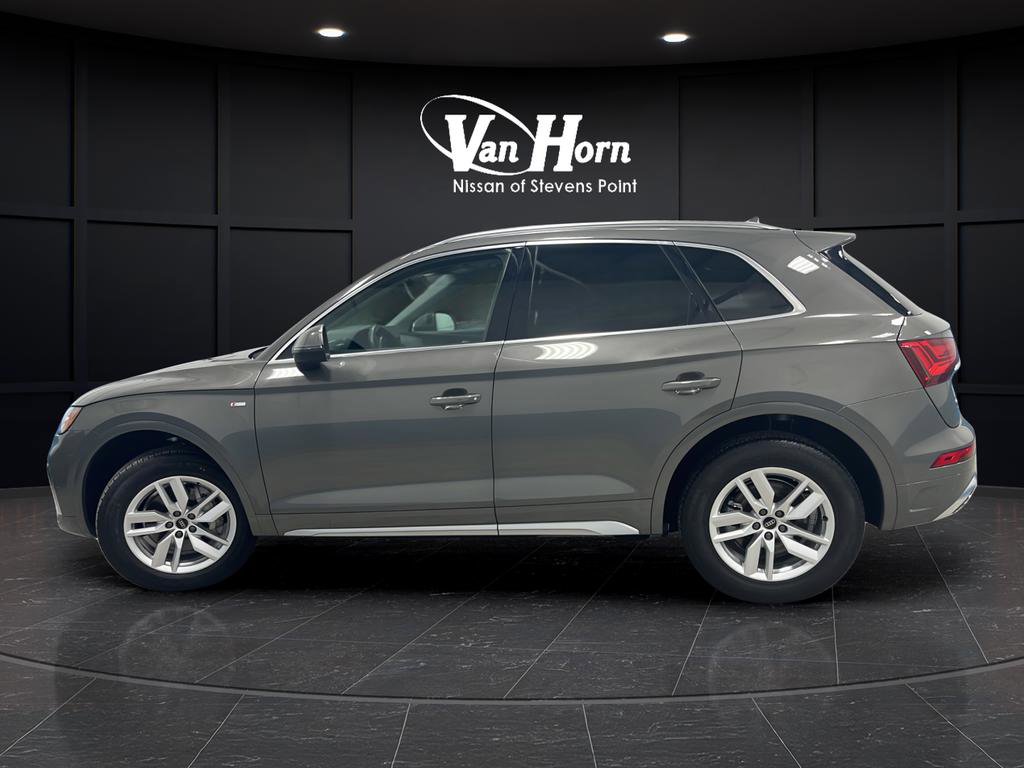 Used 2024 Audi Q5 2.0T Premium w/ Convenience Package image 6