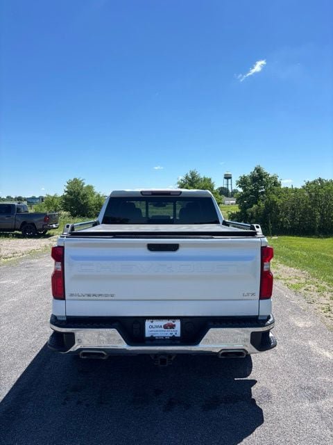 Used 2021 Chevrolet Silverado 1500 LTZ AWD/4WD image 4