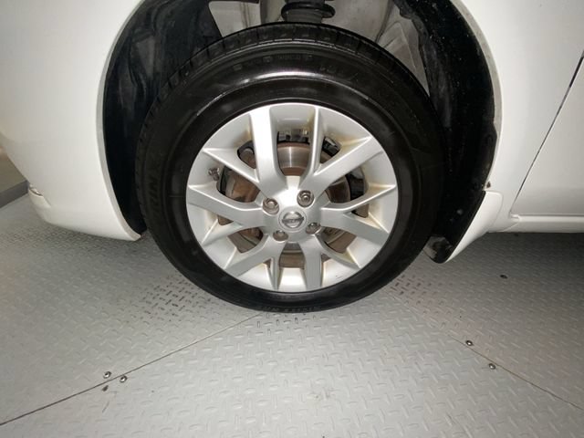 Used 2017 Nissan Versa SV w/ SV Special Edition Package FWD image 10