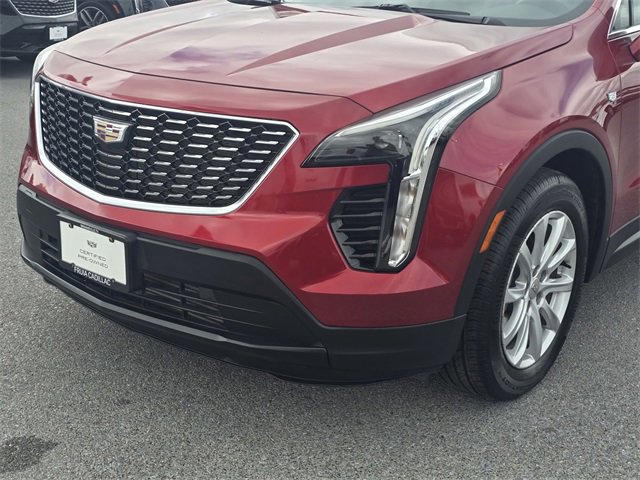 Used 2023 Cadillac XT4 Luxury w/ Cold Weather Package image 10