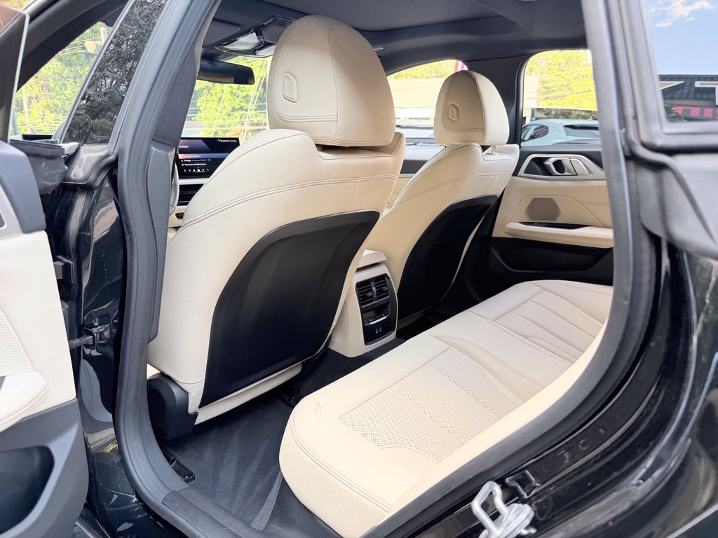 Used 2025 BMW i4 eDrive40 RWD image 30