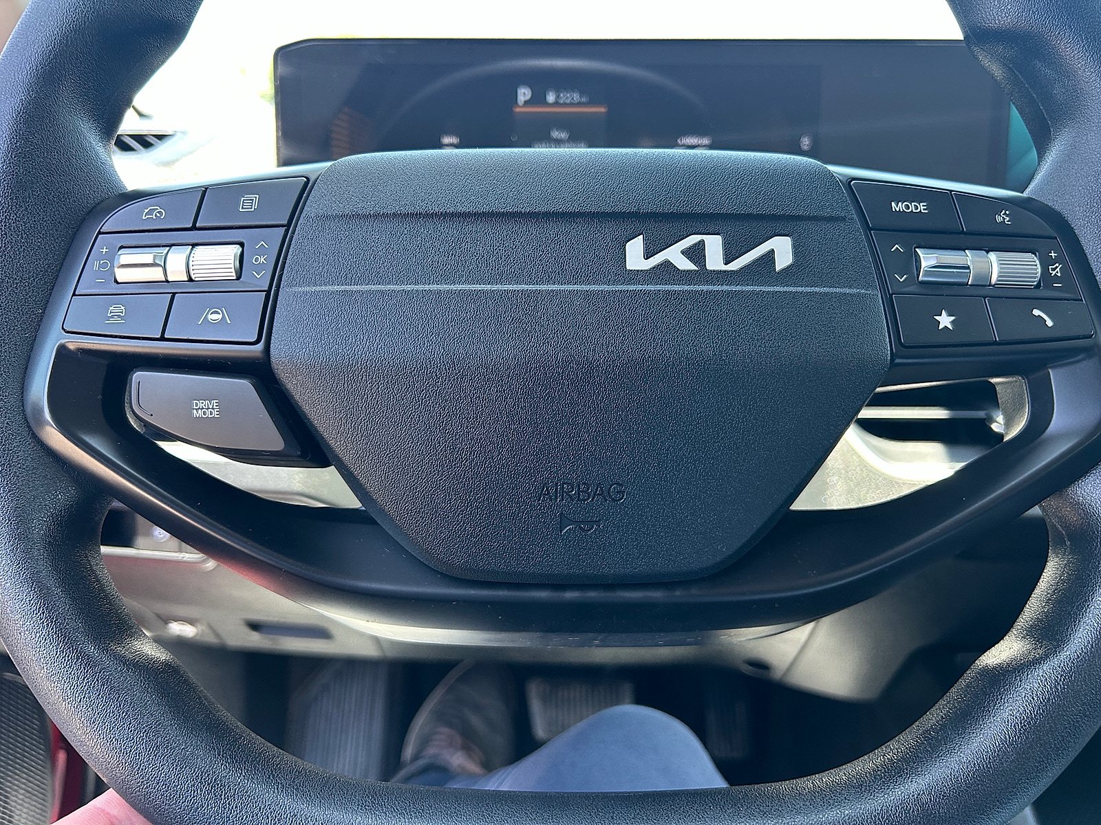 Used 2025 Kia K4 FWD image 13