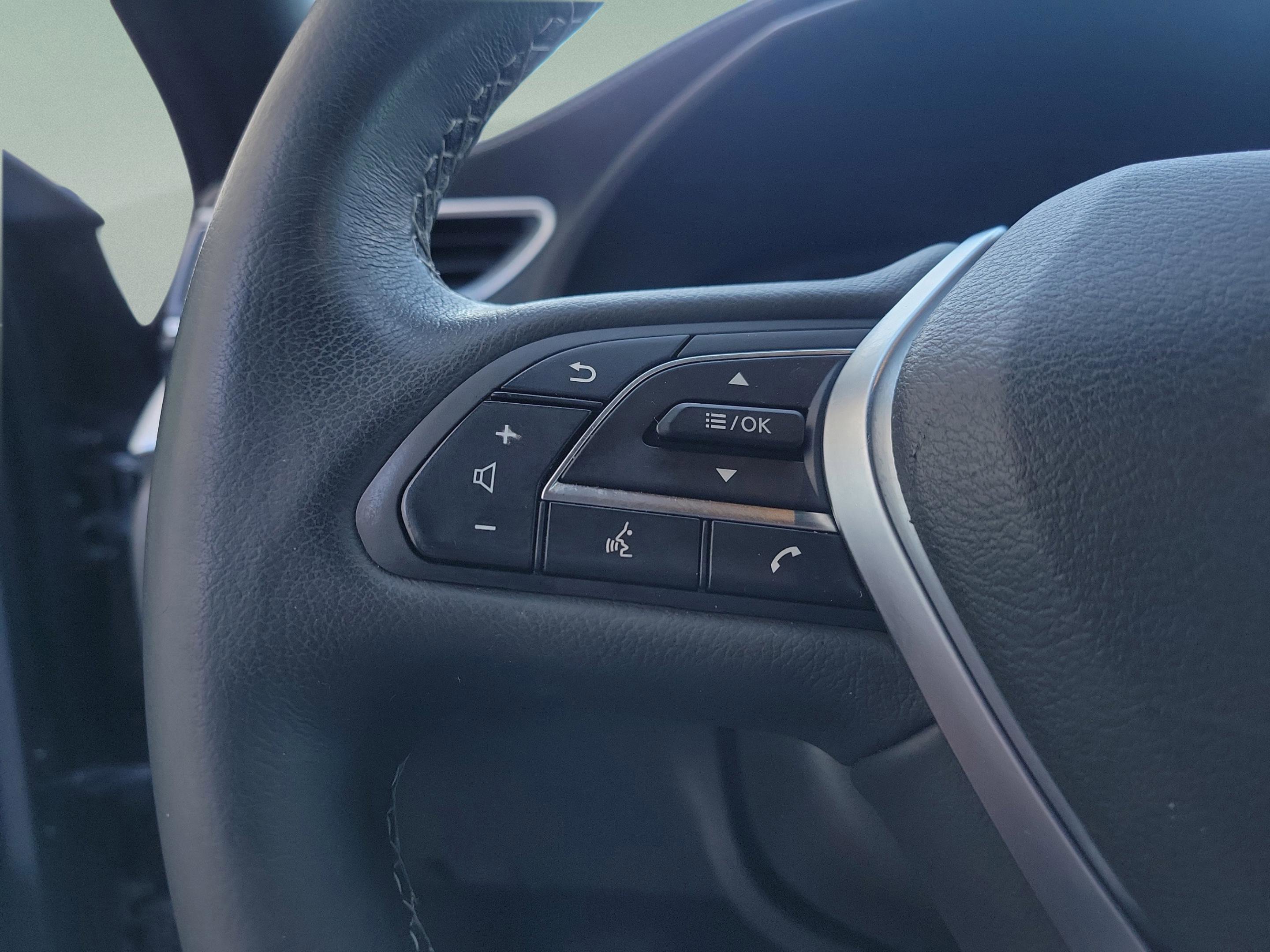 Used 2021 INFINITI QX50 Luxe w/ Appearance Package image 12