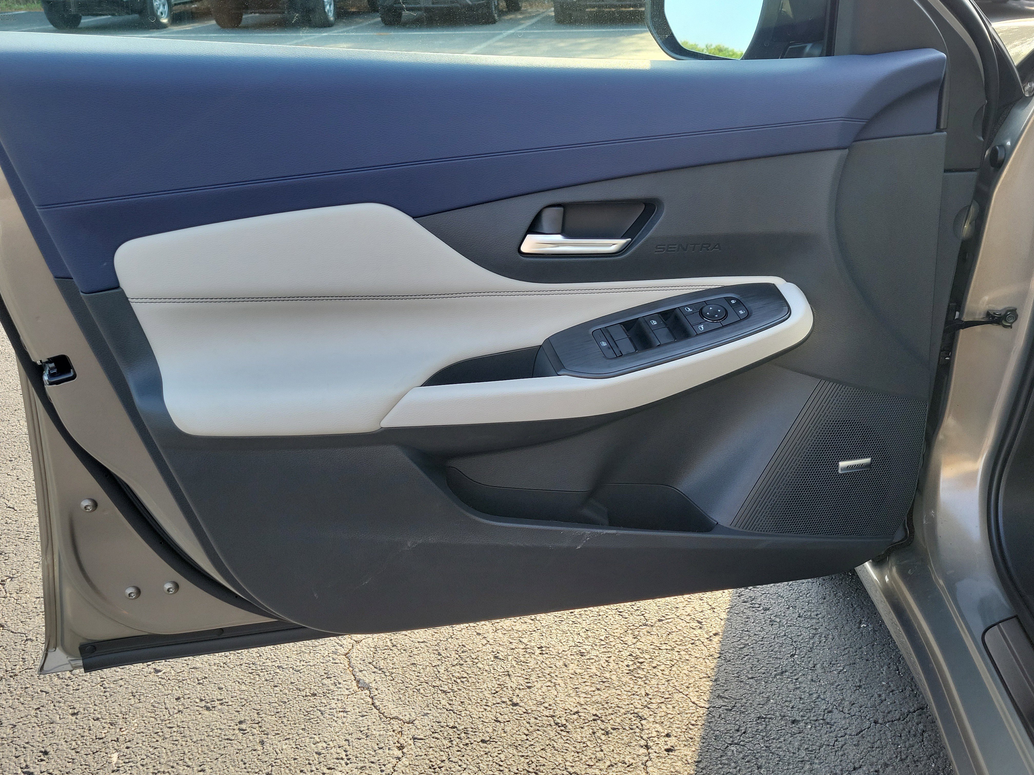 New 2026 Nissan Sentra SL w/ Floor Mat Package FWD image 10