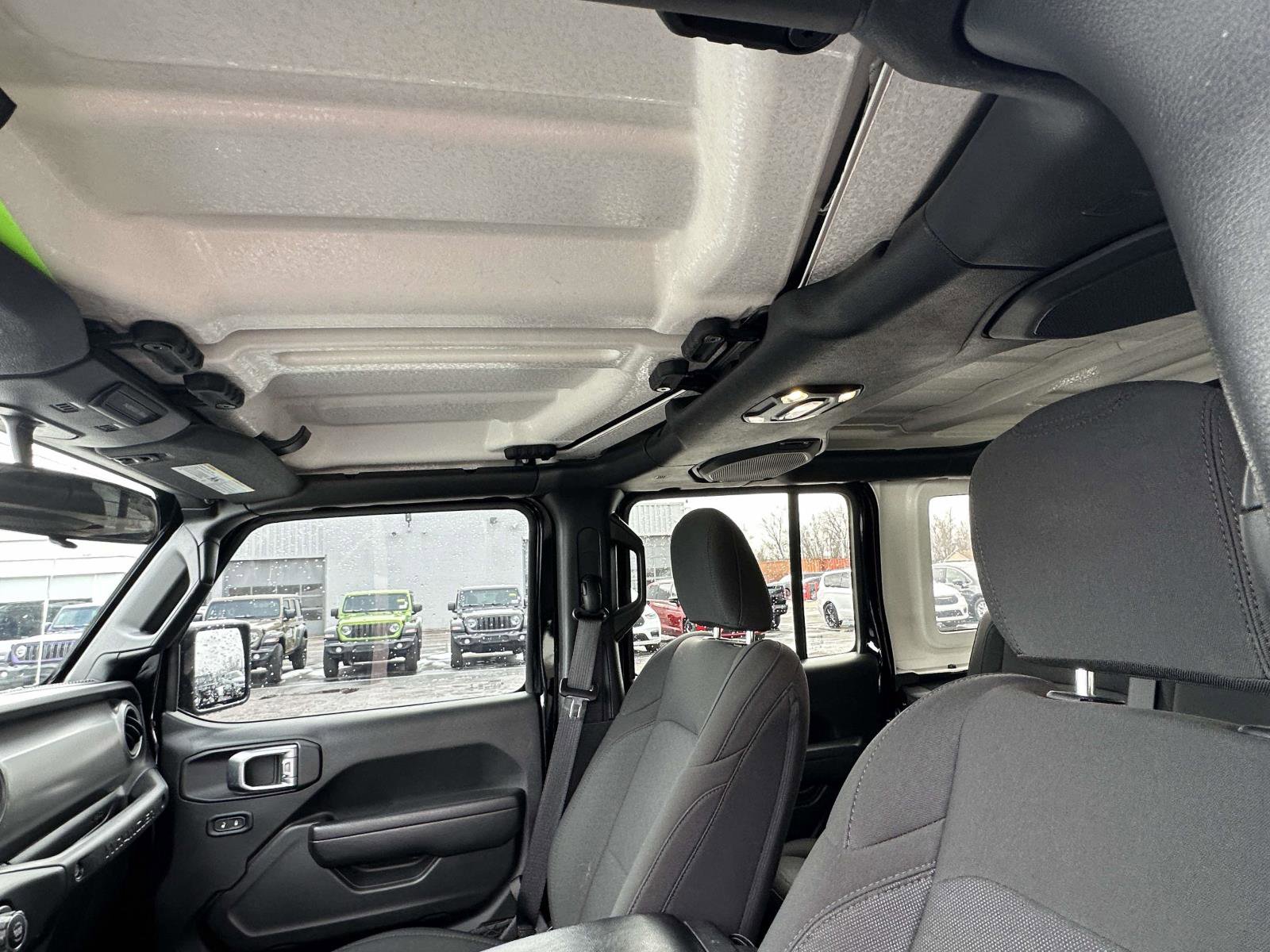 Used 2023 Jeep Wrangler Unlimited w/ Cold Weather Group image 20