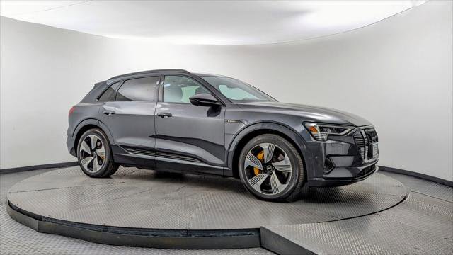 Used 2022 Audi e-tron Premium Plus w/ Premium Plus Package image 7