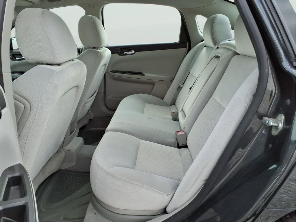 Used 2014 Chevrolet Impala LT w/ LT Sunroof Package image 31