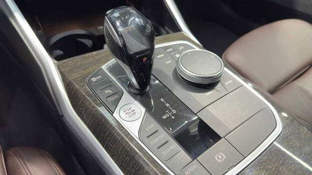 Used 2020 BMW 330i Sedan w/ Convenience Package RWD image 25
