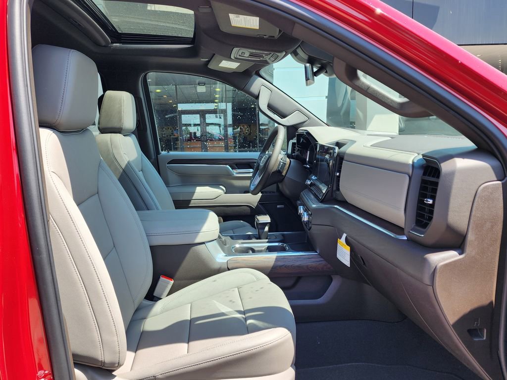 New 2026 GMC Sierra 1500 SLT image 39