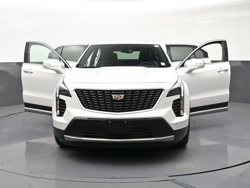 Used 2023 Cadillac XT4 Premium Luxury w/ Cold Weather Package AWD/4WD image 37