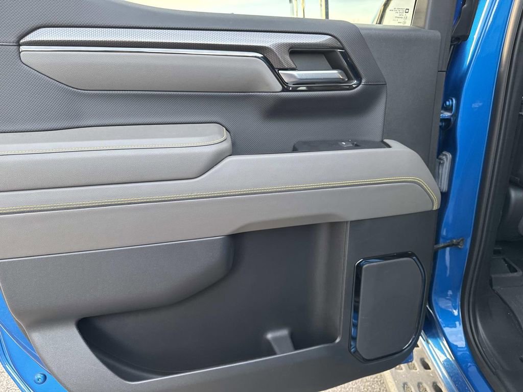 Used 2022 Chevrolet Silverado 1500 ZR2 w/ Technology Package image 11