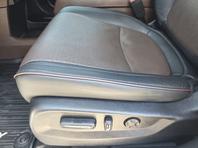 Used 2025 Honda Odyssey Elite image 22