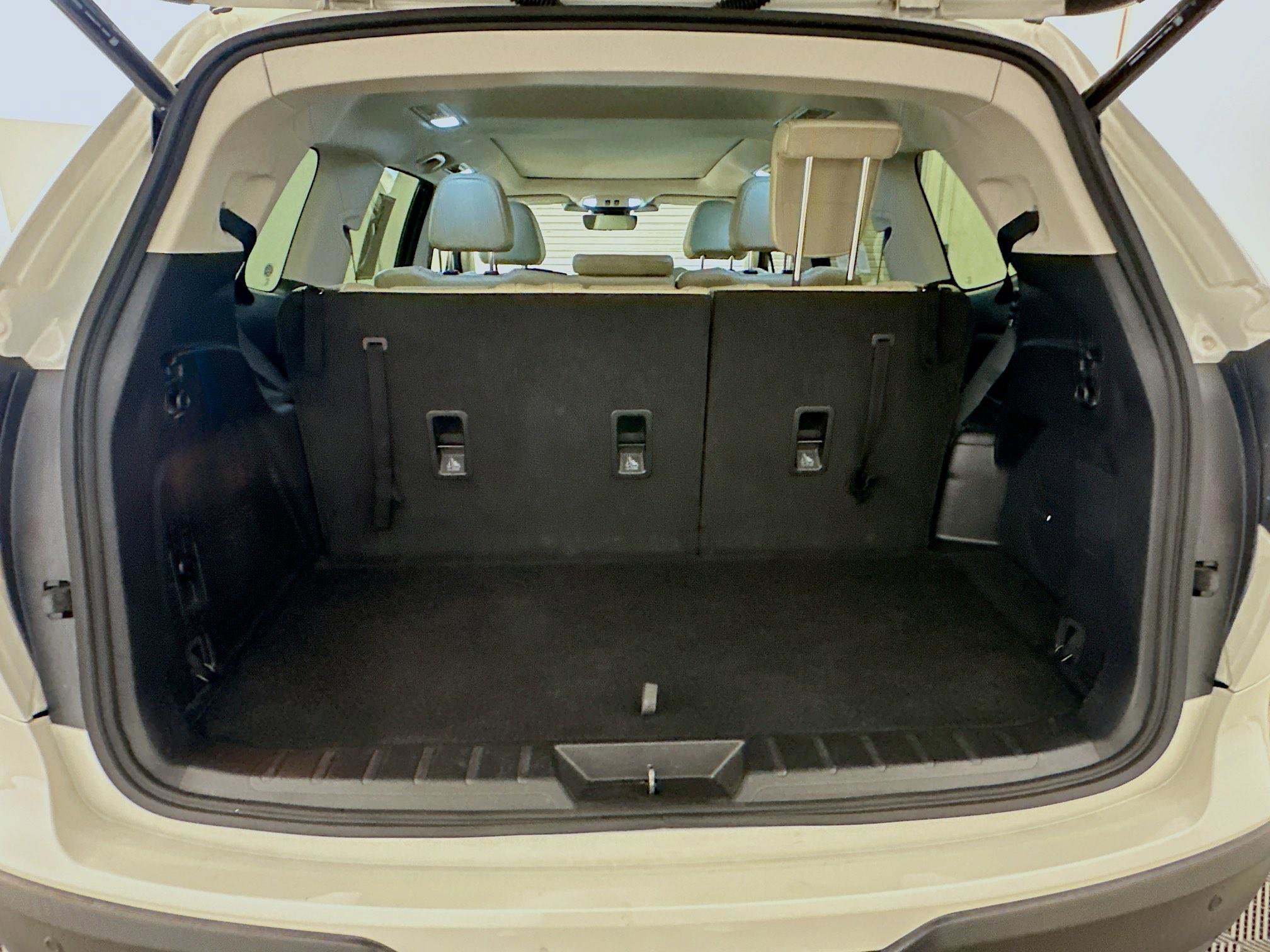 Used 2023 Subaru Ascent Limited w/ Technology Package image 32