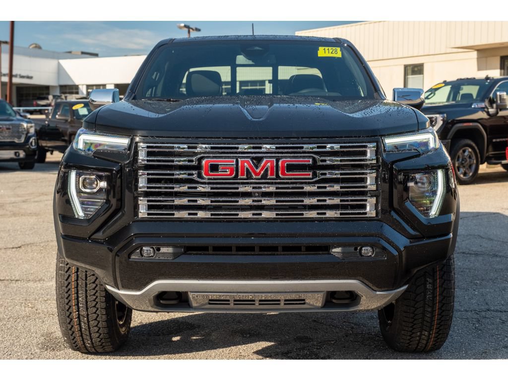 New 2026 GMC Canyon Denali w/ LPO, Denali Black Edition AWD/4WD image 3