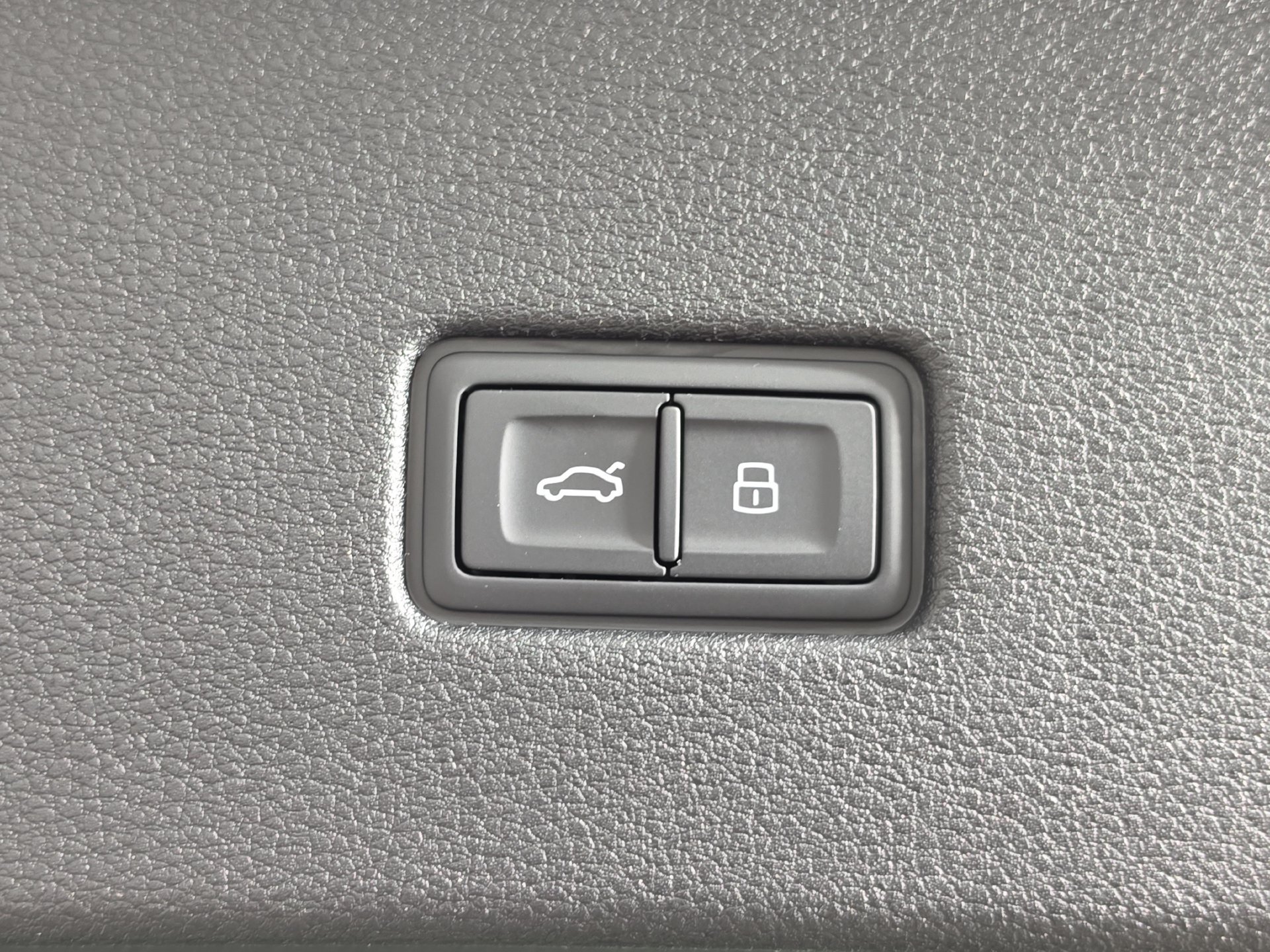 New 2026 Audi Q8 Premium Plus AWD/4WD image 14