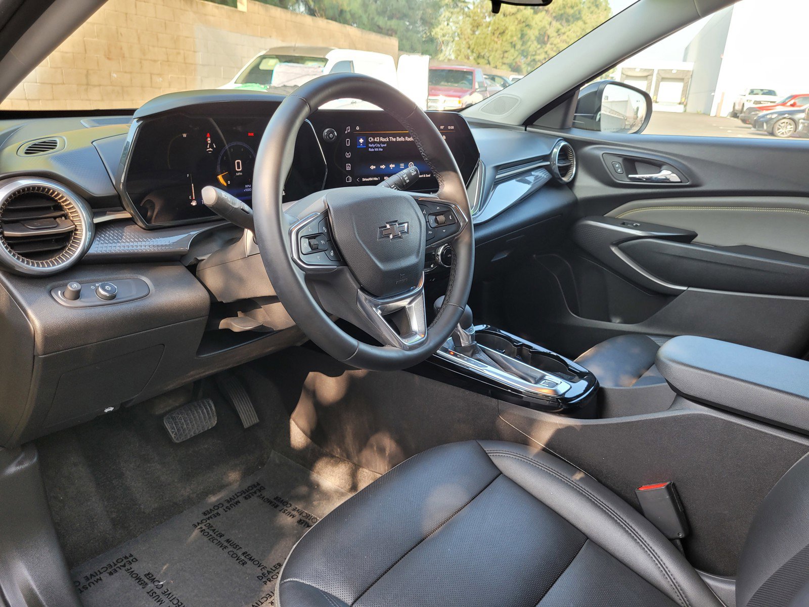 Used 2025 Chevrolet Trax ACTIV w/ Driver Confidence Package image 9