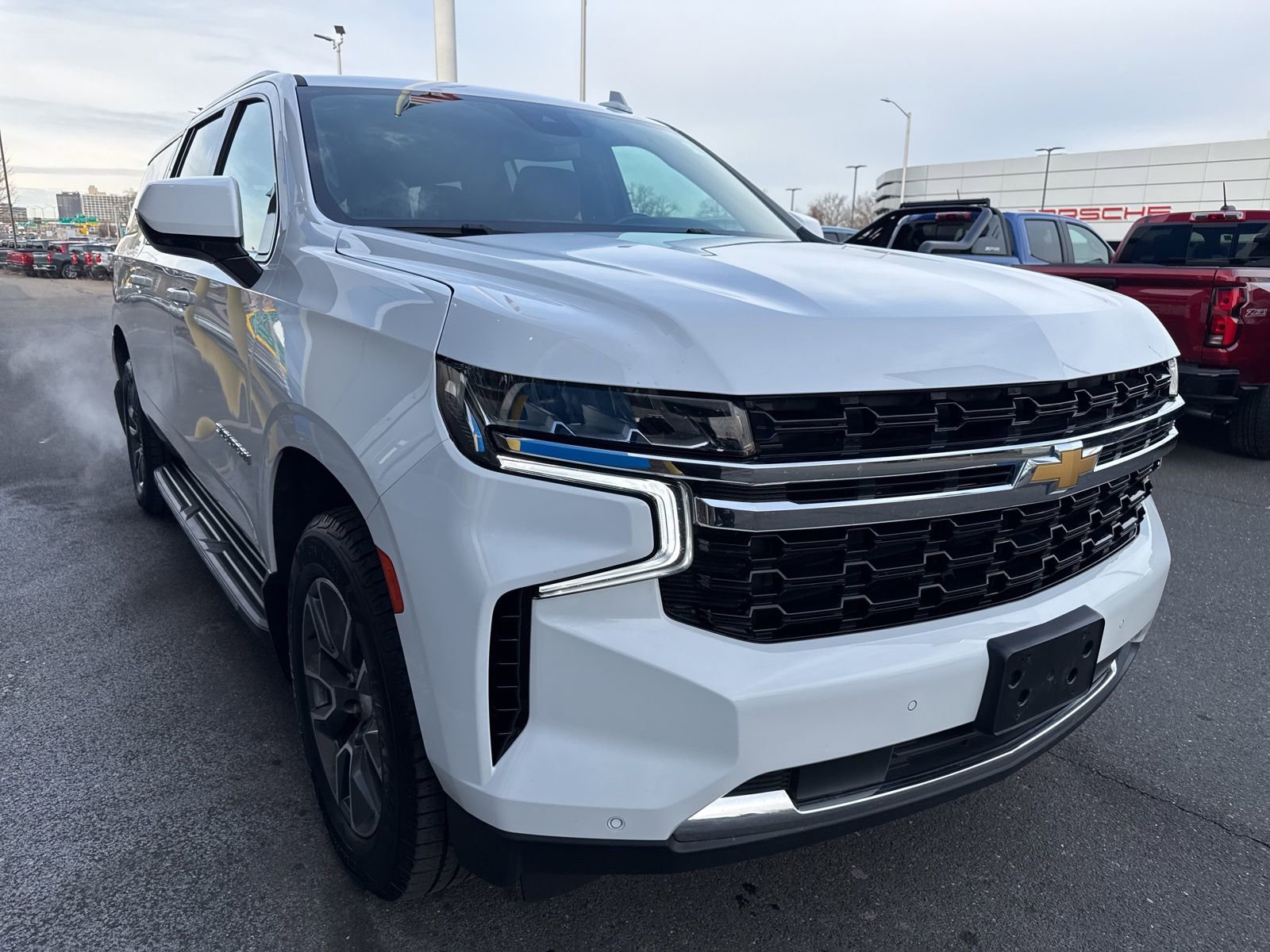 Used 2023 Chevrolet Suburban LS image 4