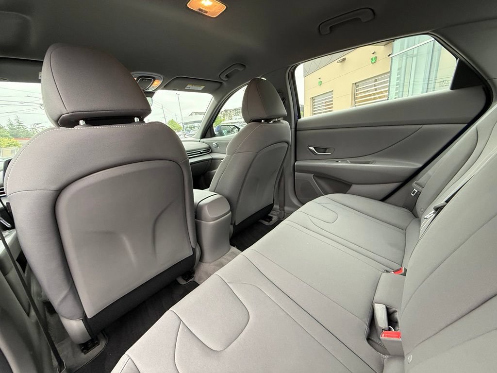 Certified 2023 Hyundai Elantra SEL FWD image 15