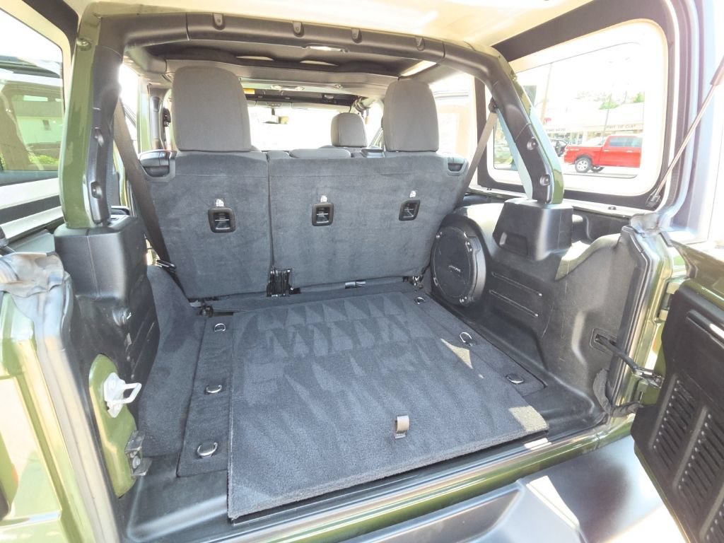 Certified 2021 Jeep Wrangler Unlimited Rubicon AWD/4WD image 24
