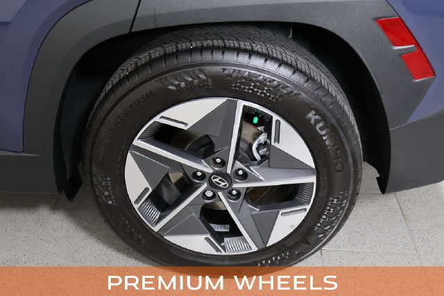Used 2025 Hyundai Tucson SEL FWD image 11