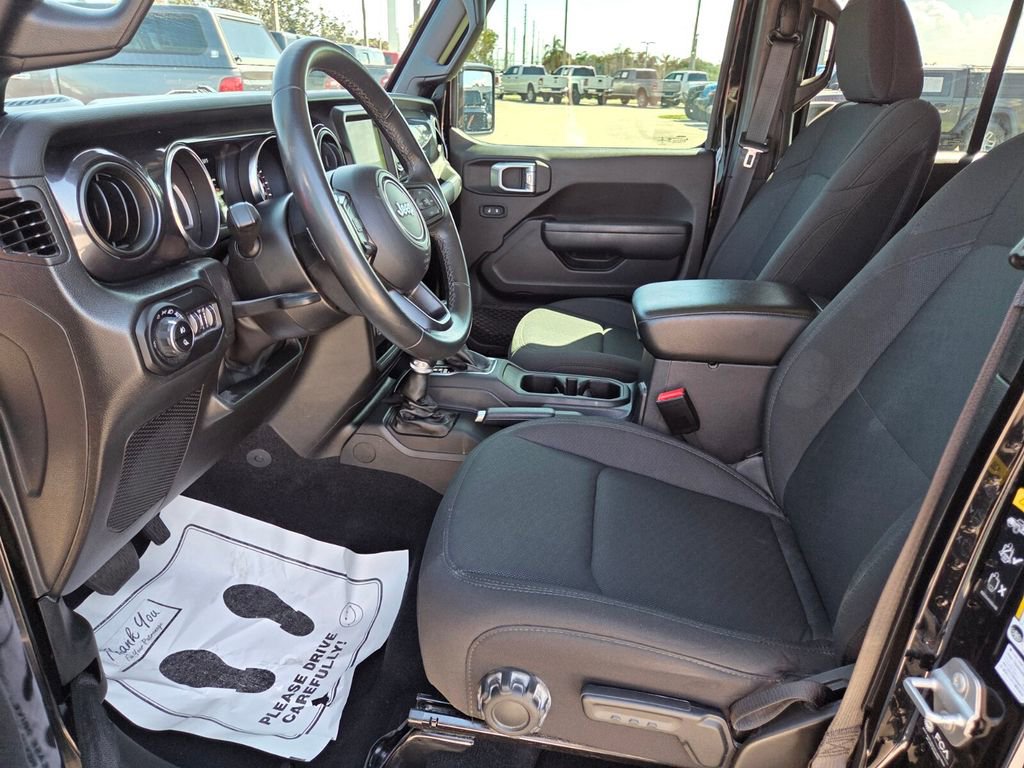 Used 2022 Jeep Gladiator Sport image 21