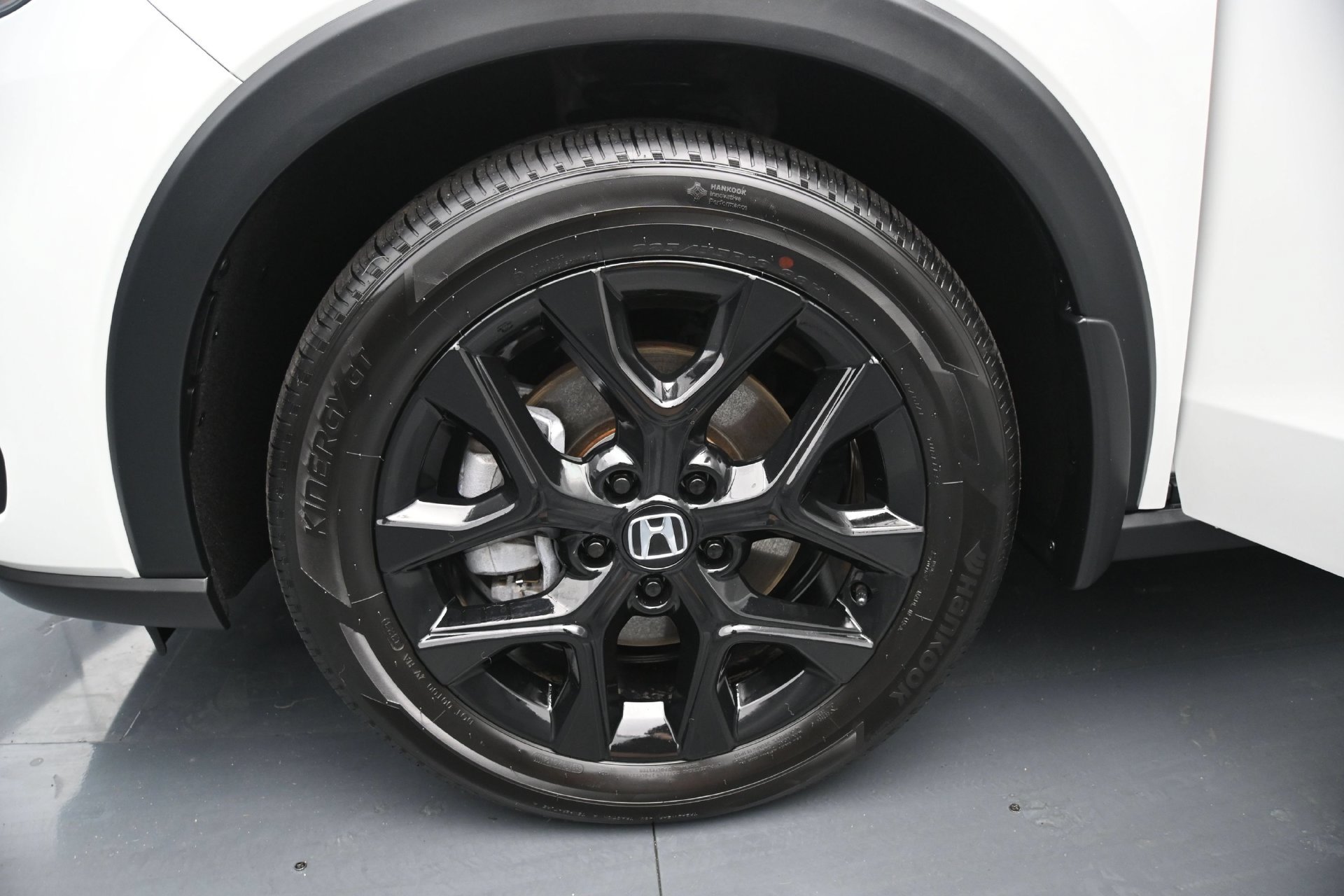Used 2024 Honda HR-V Sport image 25