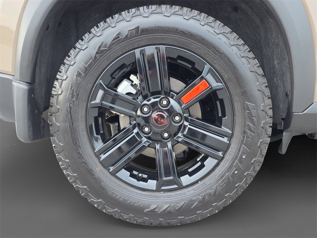 Used 2025 Nissan Rogue SV w/ Rock Creek Premium Package image 10