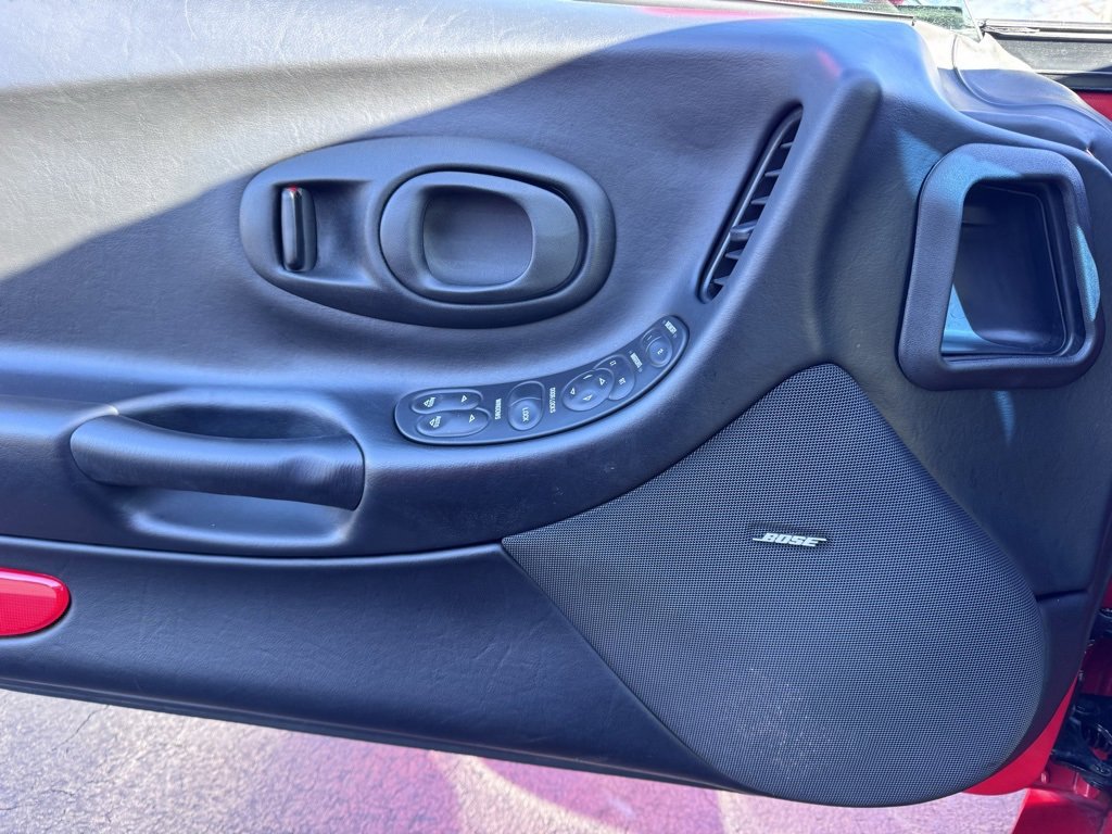 Used 2002 Chevrolet Corvette Base w/ Preferred Equipment Group2 image 17