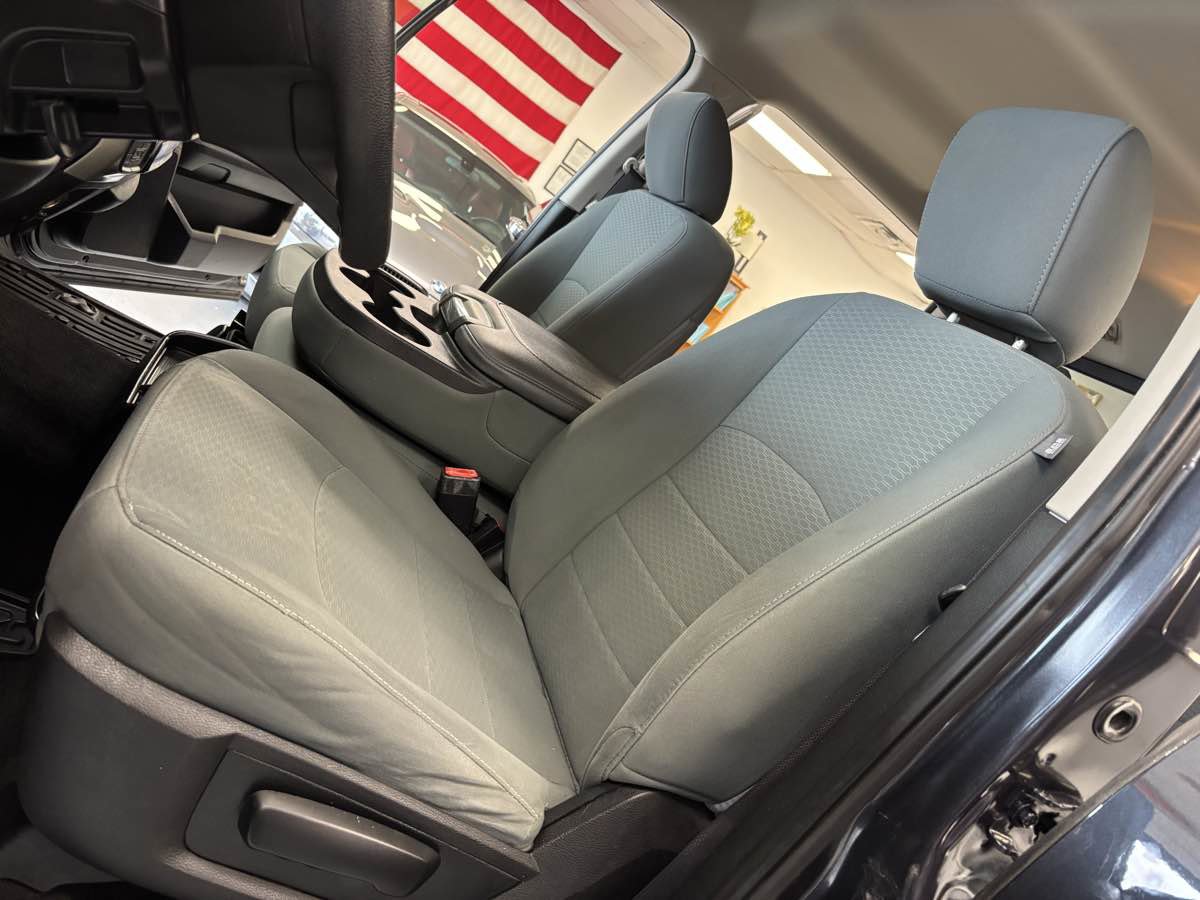 Used 2018 RAM 1500 Classic SLT image 21