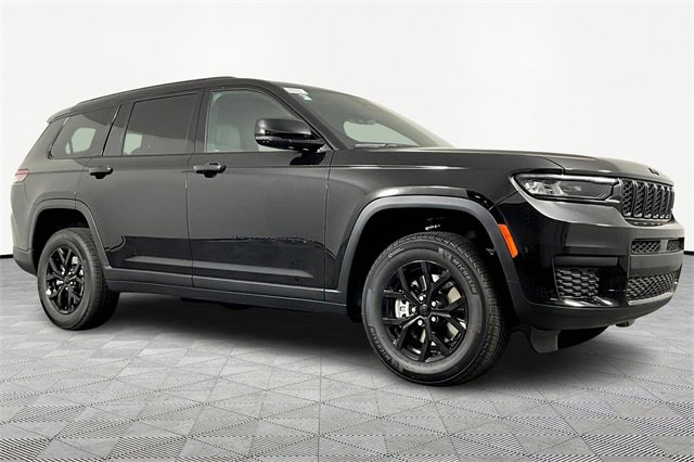 New 2025 Jeep Grand Cherokee L Altitude image 3