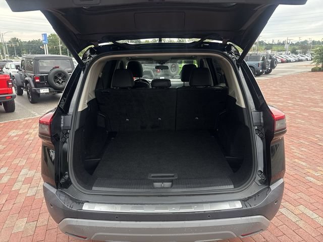 Used 2021 Nissan Rogue SV w/ Premium Package FWD image 20