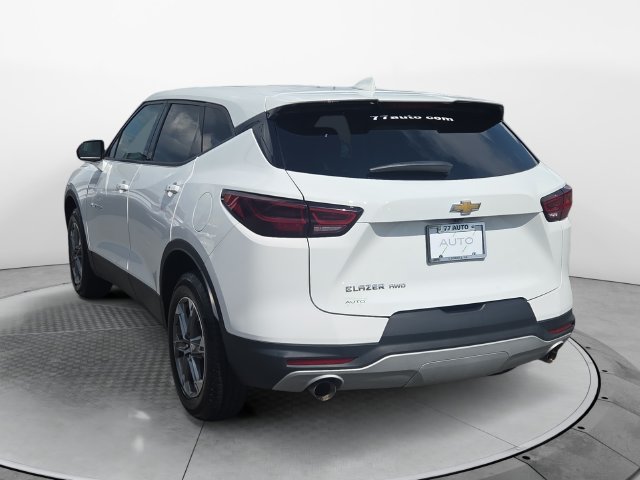 Used 2023 Chevrolet Blazer LT AWD/4WD image 3