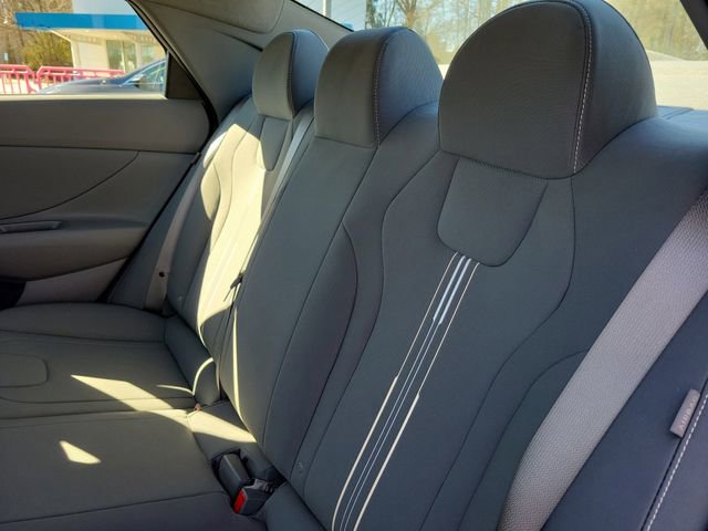 Used 2025 Hyundai Elantra Sport image 10