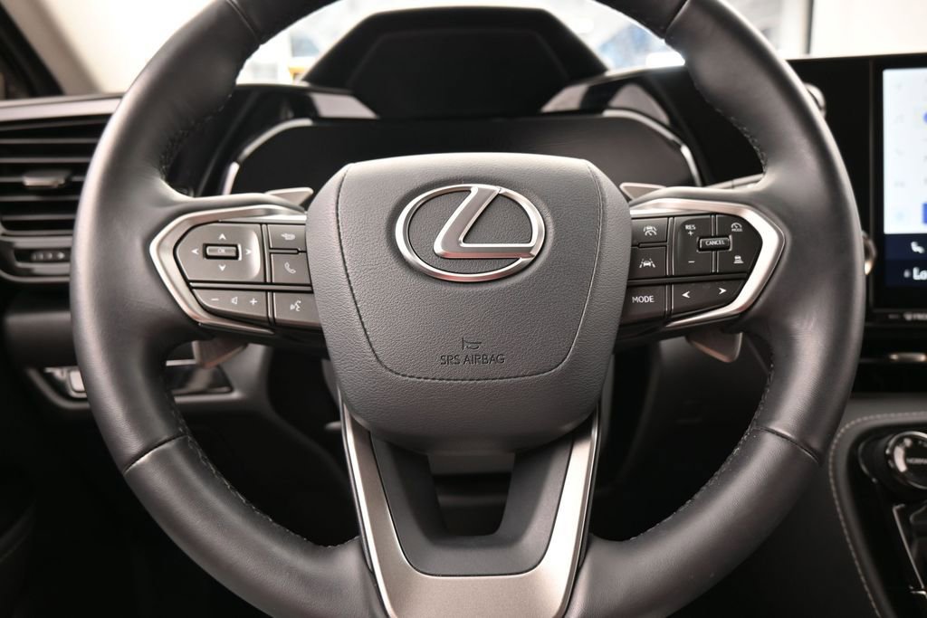 Used 2023 Lexus NX 250 FWD w/ Towing Package (2000 Lbs) image 23