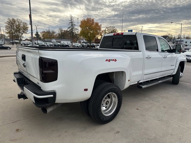Used 2018 Chevrolet Silverado 3500 LTZ image 4