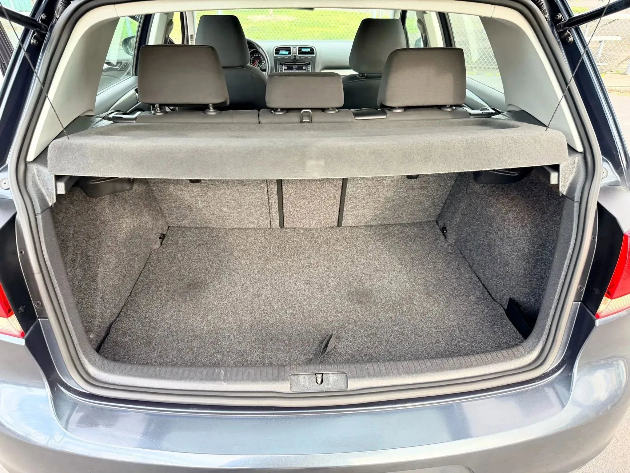 Used 2011 Volkswagen Golf TDI image 18