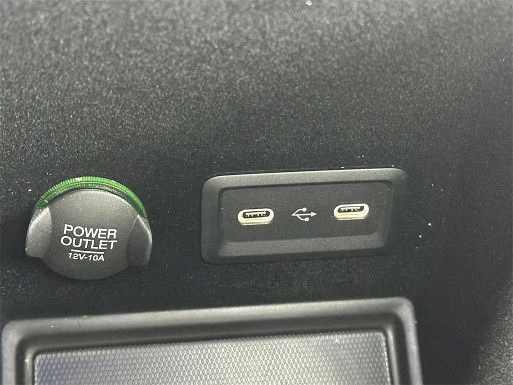 New 2026 Aston Martin DBX 707 image 25