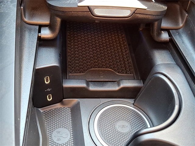 New 2026 Mercedes-Benz E 53 AMG e 4MATIC Sedan image 19