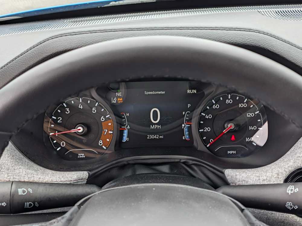 Used 2024 Jeep Compass Latitude AWD/4WD image 32