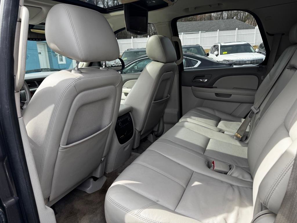 Used 2010 Chevrolet Tahoe LT image 14