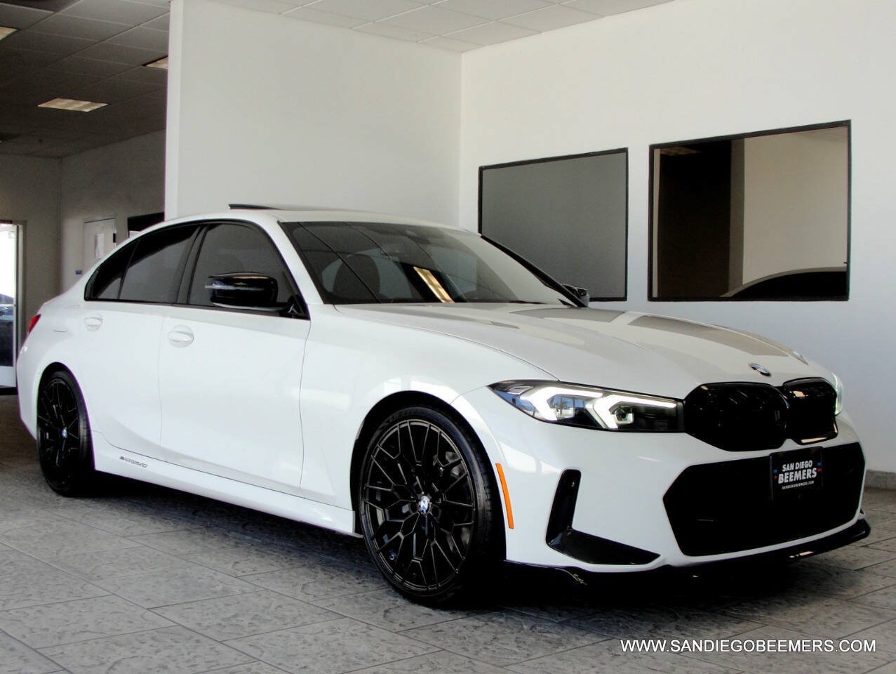 Used 2023 BMW 330i Sedan w/ M Sport Package RWD image 57