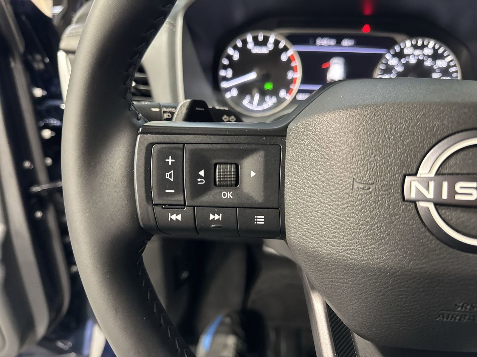 Certified 2026 Nissan Rogue SV image 19