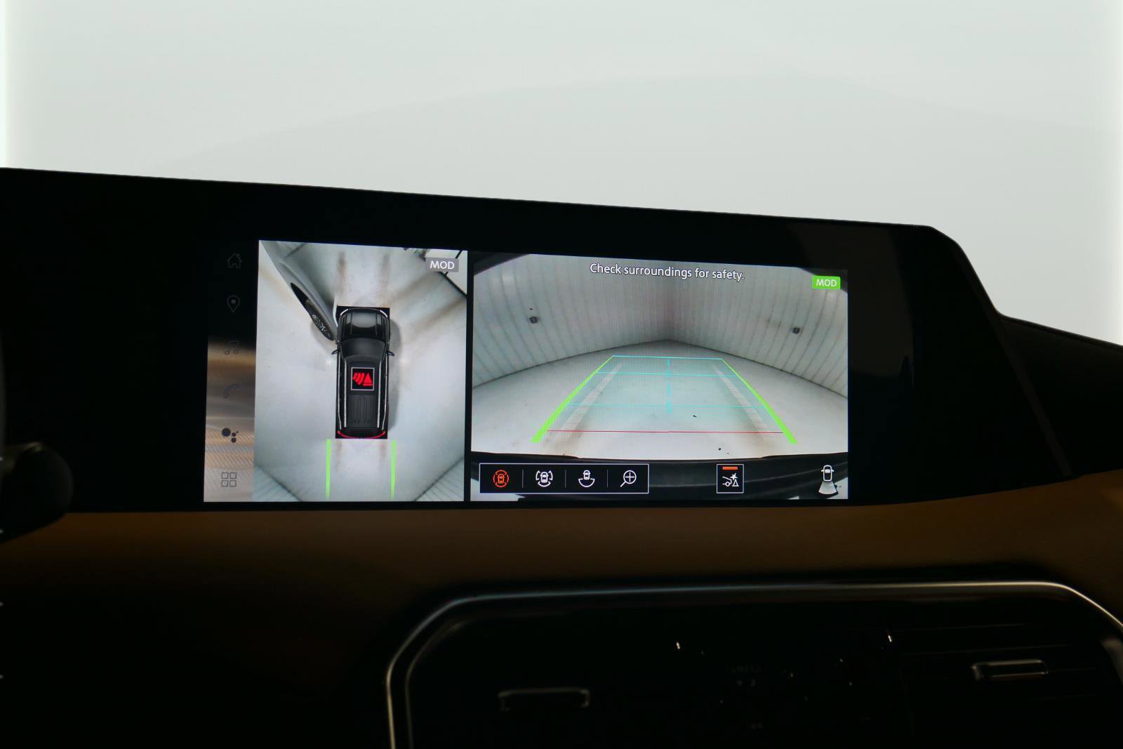 New 2026 Nissan Armada SL image 23