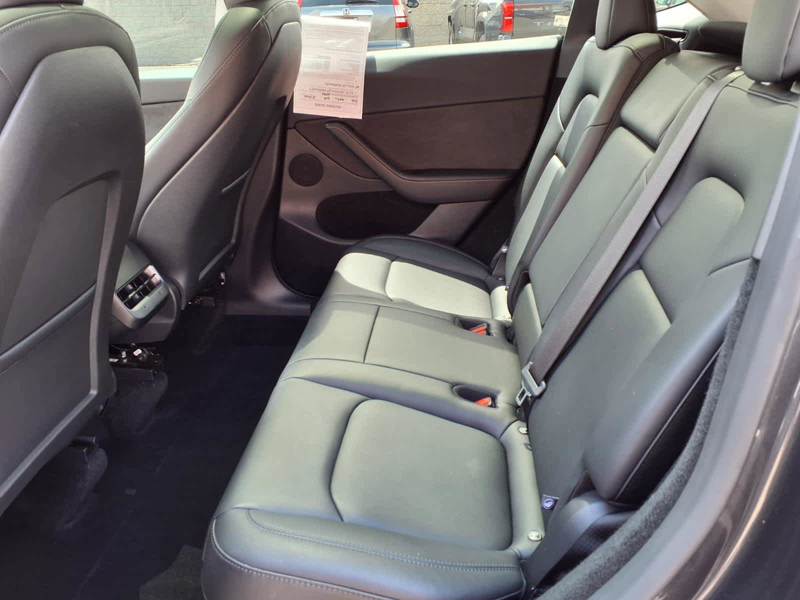 Used 2025 Tesla Model Y Long Range RWD image 11