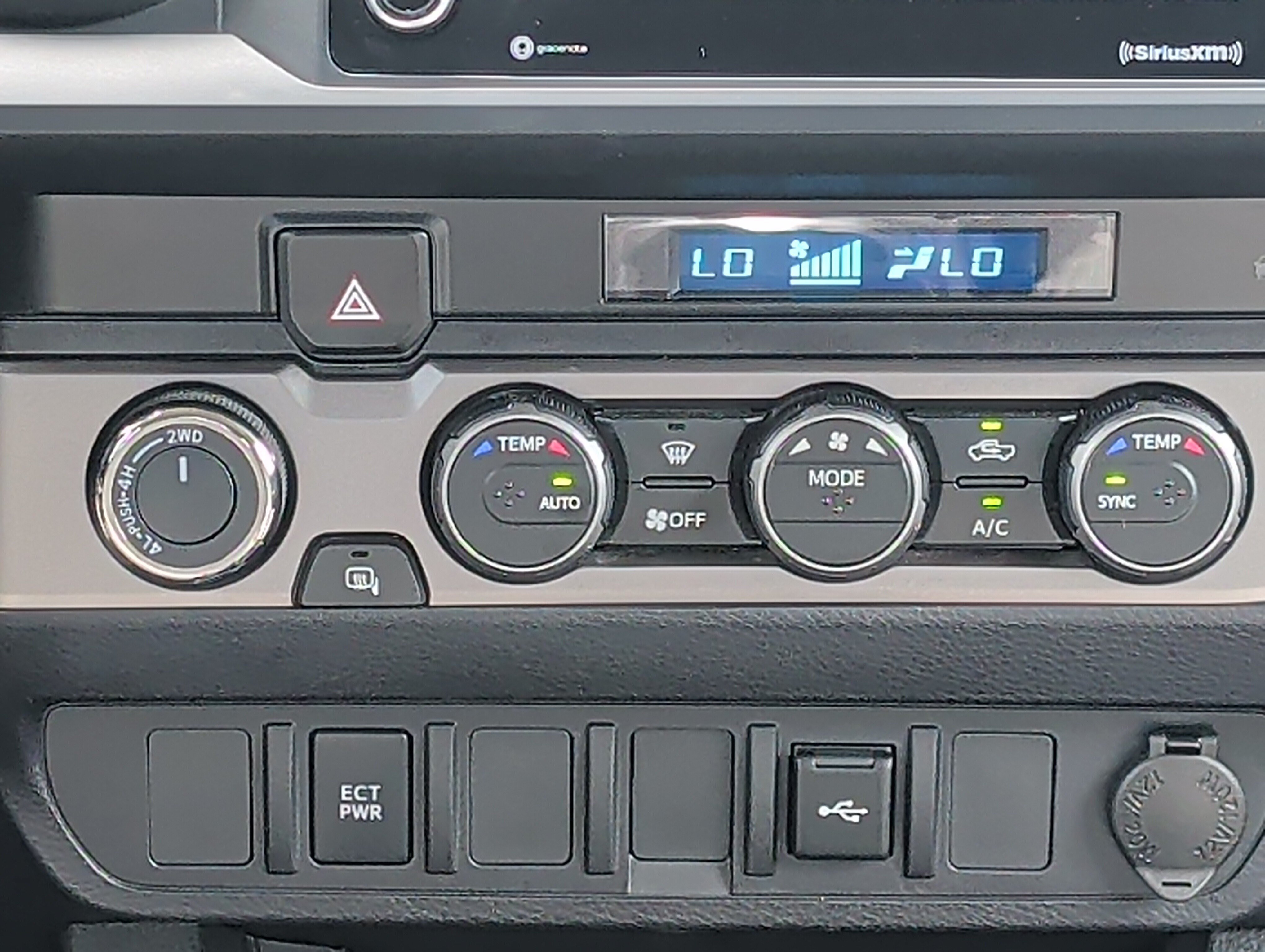 Used 2023 Toyota Tacoma SR AWD/4WD image 26