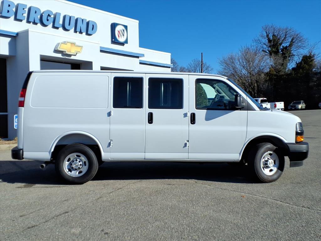 New 2025 Chevrolet Express 2500 w/ Driver Convenience Package RWD image 3